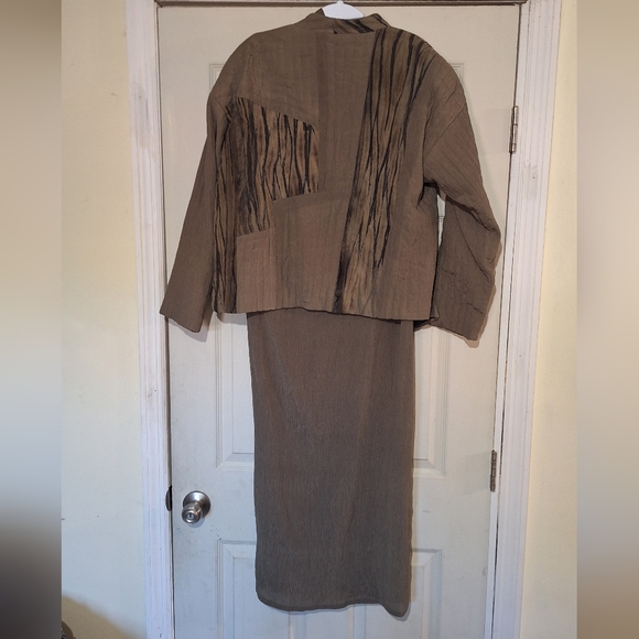 Kiss of the Wolf Fringe Dress - Picture 4 of 10